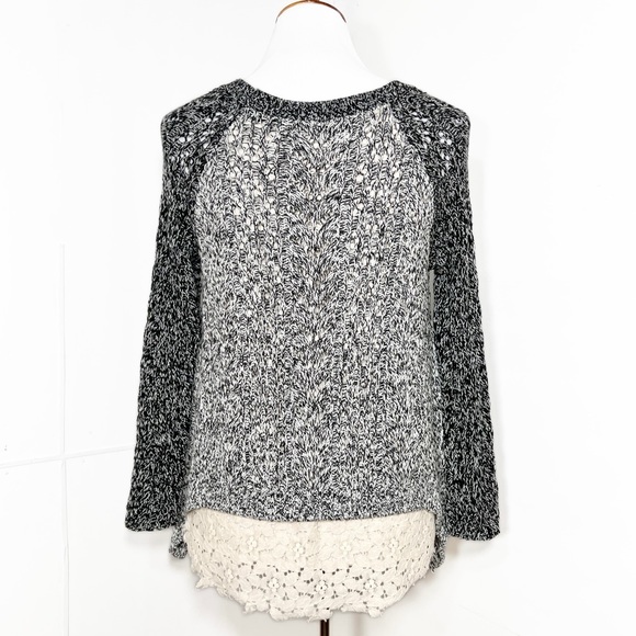 Anthropologie Crochet Lace High Low Mixed Media Black White Sweater Size MP - Picture 3 of 10